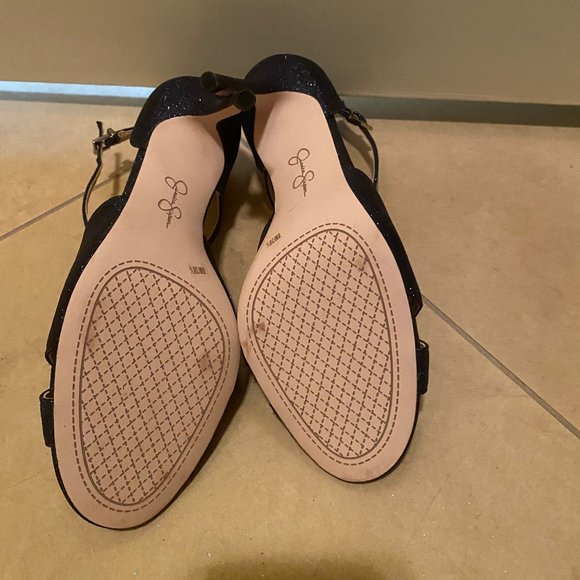 *NEW & NEVER WORN* Blue Heels - Picture 4 of 4